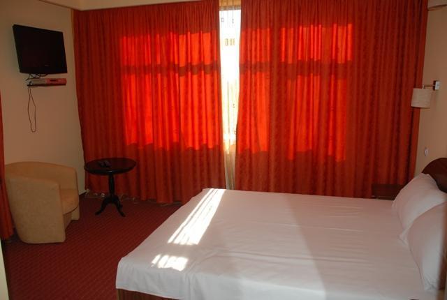 Hotel Coliseum カラファト 部屋 写真